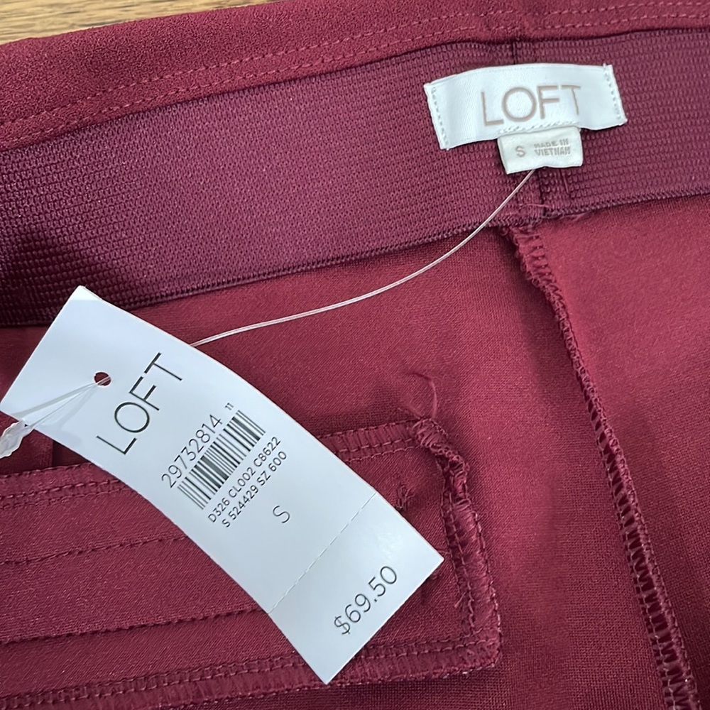 Ann Taylor LOFT Wine Color Elastic Waist Pull On Wide Leg Pants - Picture 4 of 5